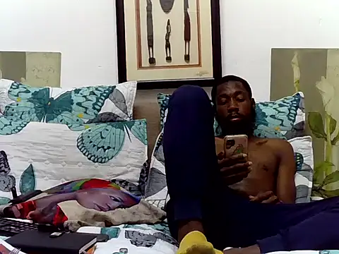 Snapshot of BloodmoonAlpha_1 chatting on December 4, 2025, 10:31 pm BloodmoonAlpha 1 online show from December 4, 2025, 10:31 pm