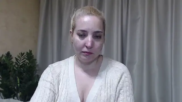 Snapshot of sweetpussy chatting on April 18, 2026, 1:57 pm sweetpussy online show from April 18, 2026, 1:57 pm
