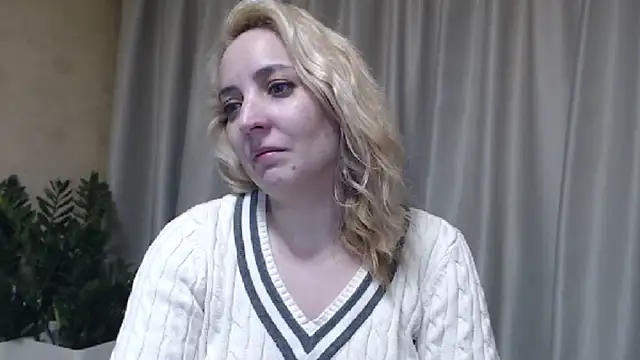 Snapshot of sweetpussy chatting on March 29, 2026, 1:24 pm sweetpussy online show from March 29, 2026, 1:24 pm