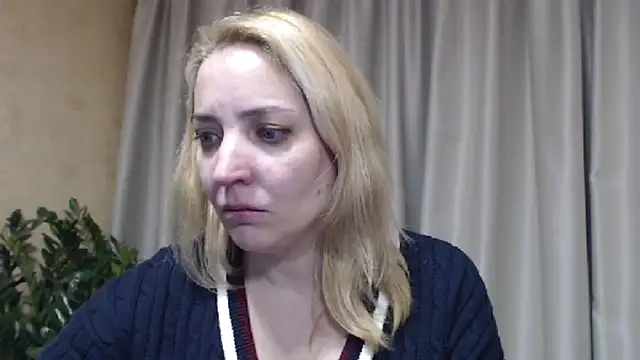 Snapshot of sweetpussy chatting on March 8, 2026, 7:39 pm sweetpussy online show from March 8, 2026, 7:39 pm