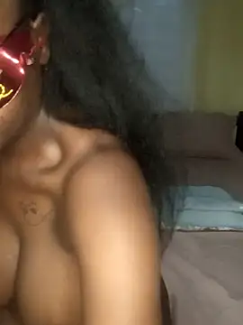 Snapshot of Sexy_Reeve chatting on December 16, 2025, 3:49 pm Sexy Reeve online show from December 16, 2025, 3:49 pm