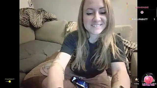 Snapshot of alluringpixie chatting on January 8, 2026, 11:00 pm alluringpixie online show from January 8, 2026, 11:00 pm