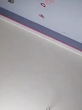 daisytaylorx1 online show from March 12, 2026, 6:23 pm