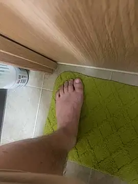 hairylittledic online show from July 5, 2026, 11:11 pm