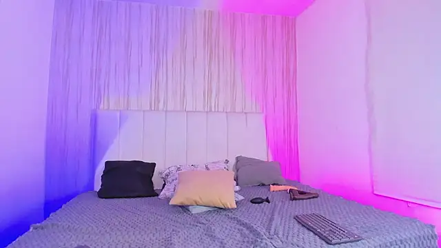 Snapshot of EdnaJara chatting on March 4, 2026, 4:09 am EdnaJara online show from March 4, 2026, 4:09 am