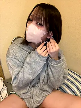 Snapshot of Nemo_01 chatting on December 21, 2025, 1:24 pm Nemo 01 online show from December 21, 2025, 1:24 pm