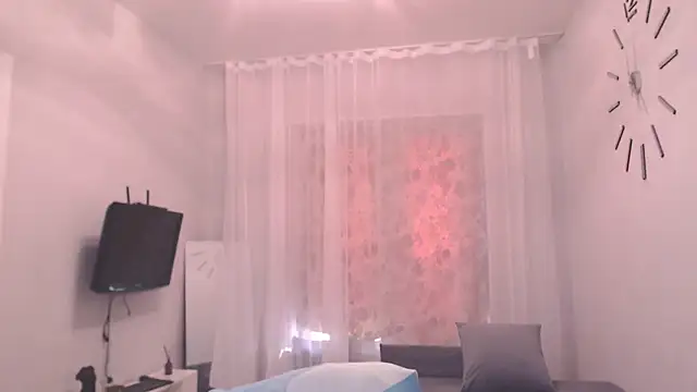 Snapshot of Fredd_Xanders chatting on June 5, 2026, 2:27 am Fredd Xanders online show from June 5, 2026, 2:27 am