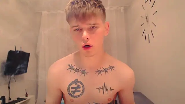 Snapshot of Fredd_Xanders chatting on July 11, 2026, 5:24 pm Fredd Xanders online show from July 11, 2026, 5:24 pm