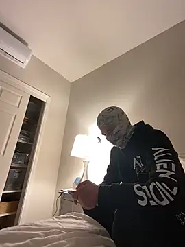 phantom898983 online show from April 7, 2026, 10:11 pm