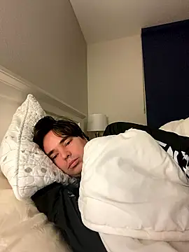 Snapshot of phantom898983 chatting on January 15, 2026, 4:21 pm phantom898983 online show from January 15, 2026, 4:21 pm