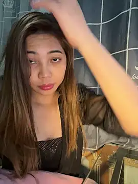 Snapshot of -Moon-20 chatting on December 5, 2025, 6:06 pm -Moon-20 online show from December 5, 2025, 6:06 pm