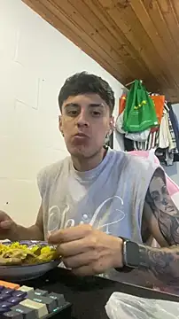 Snapshot of JhonCas44 chatting on December 14, 2025, 4:34 pm JhonCas44 online show from December 14, 2025, 4:34 pm