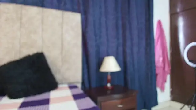 Nina messy online show from December 16, 2025, 4:55 pm