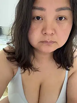 Snapshot of danai398F chatting on April 14, 2026, 11:04 am danai398F online show from April 14, 2026, 11:04 am