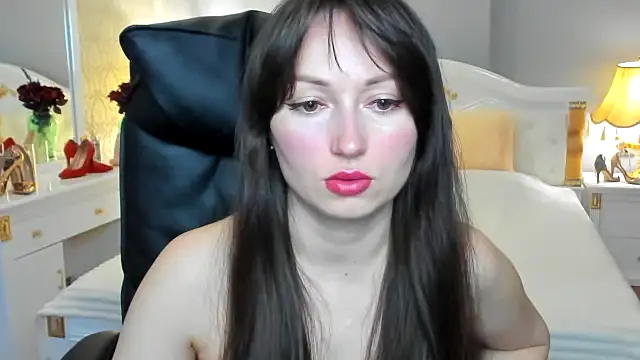 Snapshot of RosiAlina chatting on May 18, 2026, 6:29 am RosiAlina online show from May 18, 2026, 6:29 am