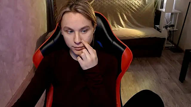 MiaBun1 online show from April 5, 2026, 6:31 am