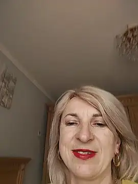Snapshot of AhlyssaLove1155 chatting on June 11, 2026, 3:09 pm AhlyssaLove1155 online show from June 11, 2026, 3:09 pm