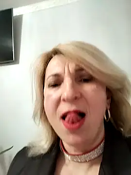 Snapshot of AhlyssaLove1155 chatting on January 13, 2026, 4:55 pm AhlyssaLove1155 online show from January 13, 2026, 4:55 pm