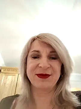 Snapshot of AhlyssaLove1155 chatting on May 9, 2026, 7:28 pm AhlyssaLove1155 online show from May 9, 2026, 7:28 pm