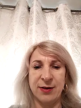 Snapshot of AhlyssaLove1155 chatting on April 14, 2026, 2:33 pm AhlyssaLove1155 online show from April 14, 2026, 2:33 pm