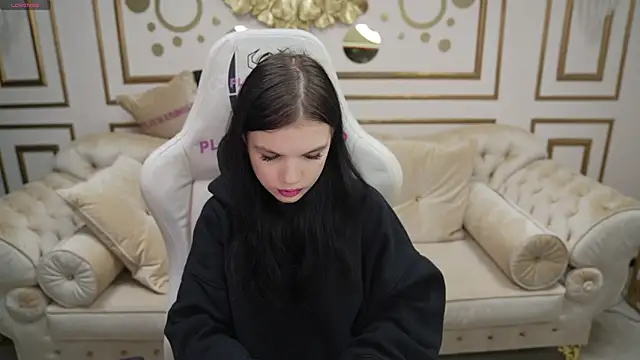 Hanna nana online show from December 15, 2025, 11:16 am