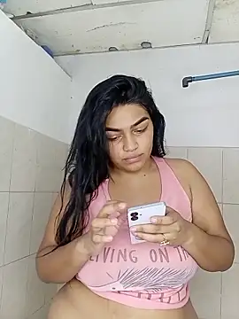 Snapshot of giselle_hot2025 chatting on December 16, 2025, 8:13 pm giselle hot2025 online show from December 16, 2025, 8:13 pm