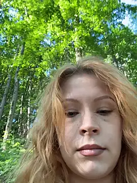 Snapshot of _Little_Ginger chatting on July 1, 2026, 4:02 am Little Ginger online show from July 1, 2026, 4:02 am