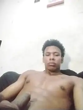 Snapshot of latinboi_sexy chatting on December 15, 2025, 3:29 pm latinboi sexy online show from December 15, 2025, 3:29 pm