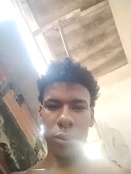 Snapshot of latinboi_sexy chatting on December 17, 2025, 7:08 pm latinboi sexy online show from December 17, 2025, 7:08 pm