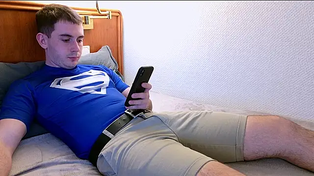 Snapshot of Tommy_Lidds chatting on April 13, 2026, 4:44 pm Tommy Lidds online show from April 13, 2026, 4:44 pm