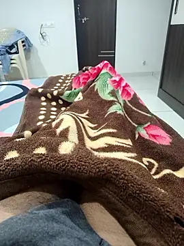 Snapshot of johny044 chatting on January 9, 2026, 8:38 pm johny044 online show from January 9, 2026, 8:38 pm