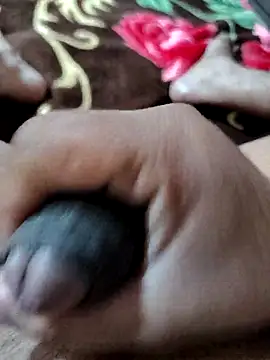 Snapshot of johny044 chatting on January 18, 2026, 10:40 am johny044 online show from January 18, 2026, 10:40 am