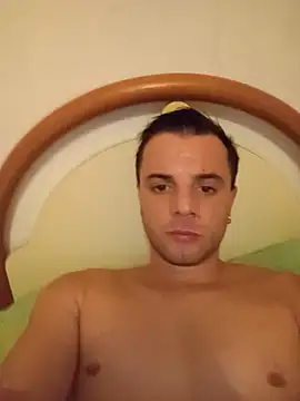 HootedSnow online show from July 12, 2026, 12:33 am