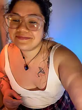 VanesssaMilf  online show from May 9, 2026, 8:07 am