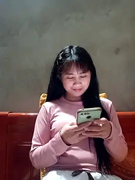 Snapshot of Him_MountainGirl chatting on February 21, 2026, 2:30 pm Him MountainGirl online show from February 21, 2026, 2:30 pm