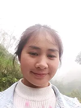 Snapshot of Him_MountainGirl chatting on December 16, 2025, 2:05 am Him MountainGirl online show from December 16, 2025, 2:05 am