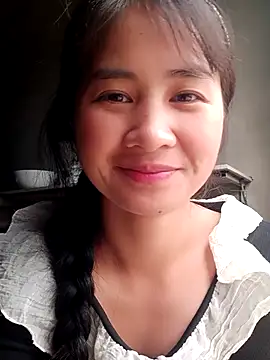 Snapshot of Him_MountainGirl chatting on February 27, 2026, 1:39 am Him MountainGirl online show from February 27, 2026, 1:39 am