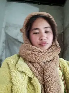 Snapshot of Him_MountainGirl chatting on January 16, 2026, 1:15 pm Him MountainGirl online show from January 16, 2026, 1:15 pm