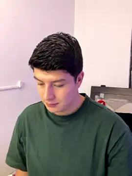 Snapshot of Goldenknight33 chatting on January 10, 2026, 3:29 pm Goldenknight33 online show from January 10, 2026, 3:29 pm