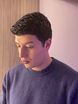 Goldenknight33 online show from April 8, 2026, 1:12 pm