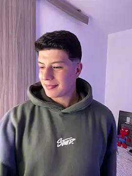 Snapshot of Goldenknight33 chatting on December 16, 2025, 2:43 pm Goldenknight33 online show from December 16, 2025, 2:43 pm