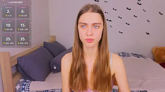 Charmgirla online show from December 15, 2025, 2:17 am