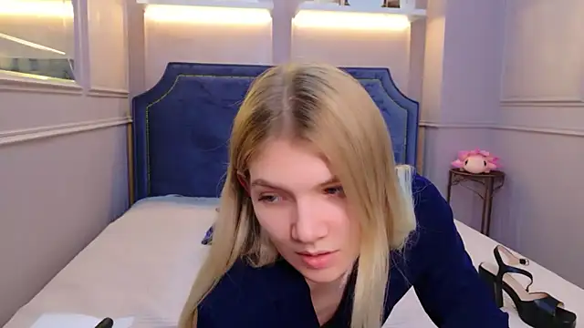 Snapshot of Vivien_Hans chatting on May 30, 2026, 3:35 am Vivien Hans online show from May 30, 2026, 3:35 am
