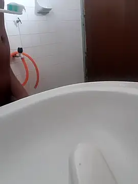 Ynotsz online show from April 5, 2026, 2:29 am