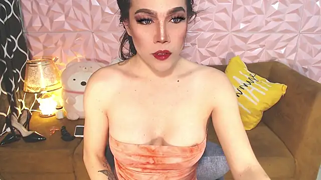 MajesticBeauty online show from February 10, 2026, 2:05 pm