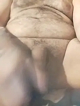 Snapshot of LoverGamer1 chatting on March 19, 2026, 5:29 am LoverGamer1 online show from March 19, 2026, 5:29 am