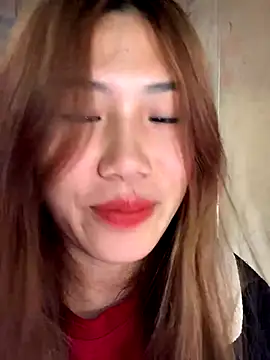 Snapshot of Fragrance-2222 chatting on December 15, 2025, 1:55 am Fragrance-2222 online show from December 15, 2025, 1:55 am