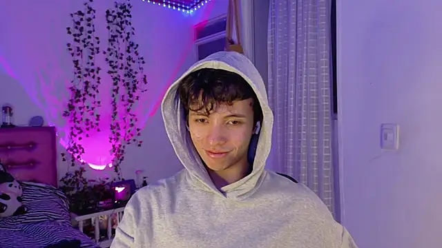 Dani Dancer online show from June 27, 2026, 1:22 am