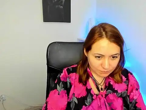 Snapshot of NessaDream chatting on December 16, 2025, 2:10 pm NessaDream online show from December 16, 2025, 2:10 pm