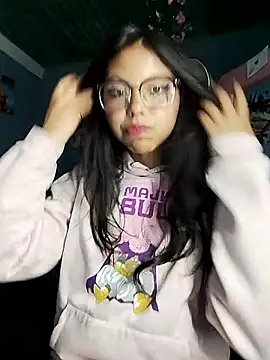 Snapshot of Princess_elia chatting on May 1, 2026, 11:54 pm Princess elia online show from May 1, 2026, 11:54 pm